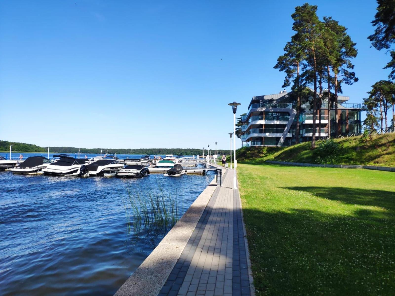 Bryza Z Widokiem Na Jezioro Necko Apartment *
